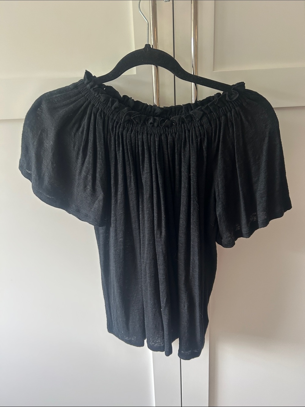 Gap - Women's Black Off-Shoulder Top